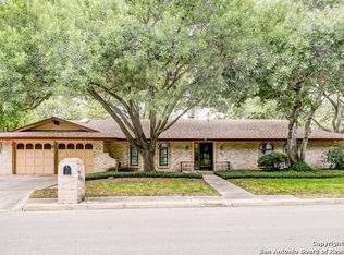 501 Balfour Dr, Windcrest, TX 78239