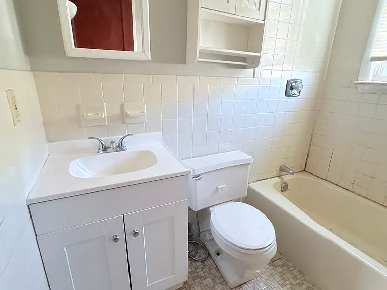 70 Peck Ave #2 — Photo 13