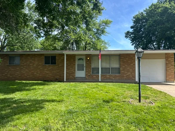 1536 Dennis Dr, Saint Charles, MO 63303