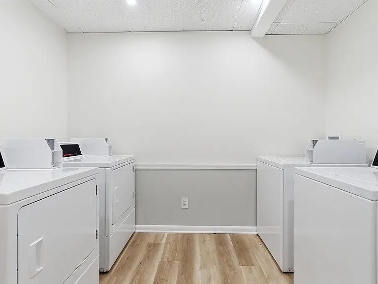 1725 Henry Ave #101 — Photo 13