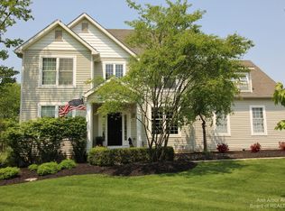 5519 Crane Creek Ct, Whitmore Lake, MI 48189