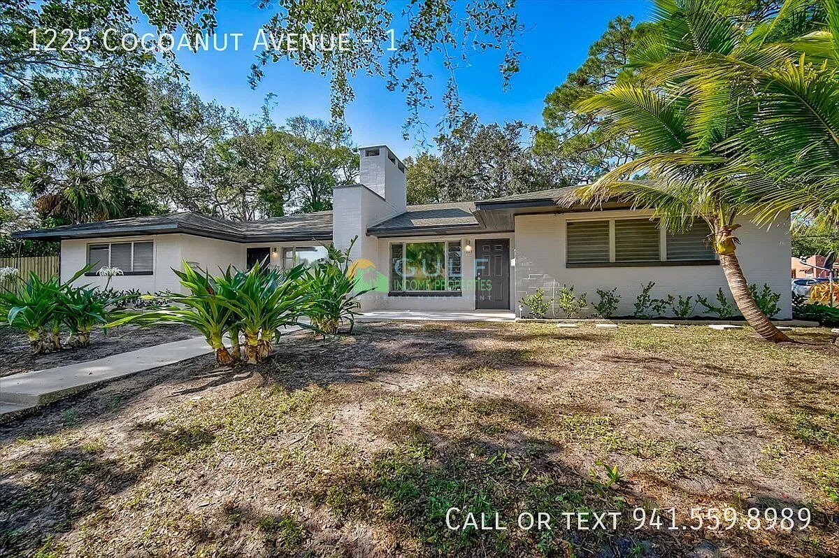 2 bed, 1.0 bath, 1025 sqft, $1,900 — Photo 2