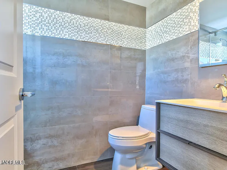 1926 Ocean Ave #14 — Photo 19