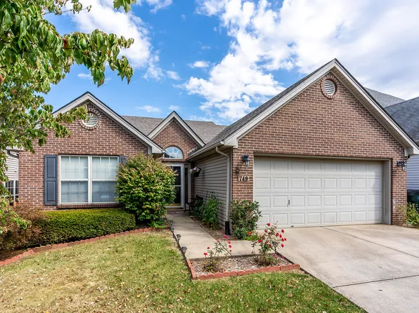 749 Woodhaven Pl, Lexington, KY 40514
