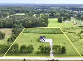 210 Deer Creek Ln, Tullahoma, TN 37388