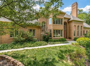 561 Ridgestone Dr, Cincinnati, OH 45255