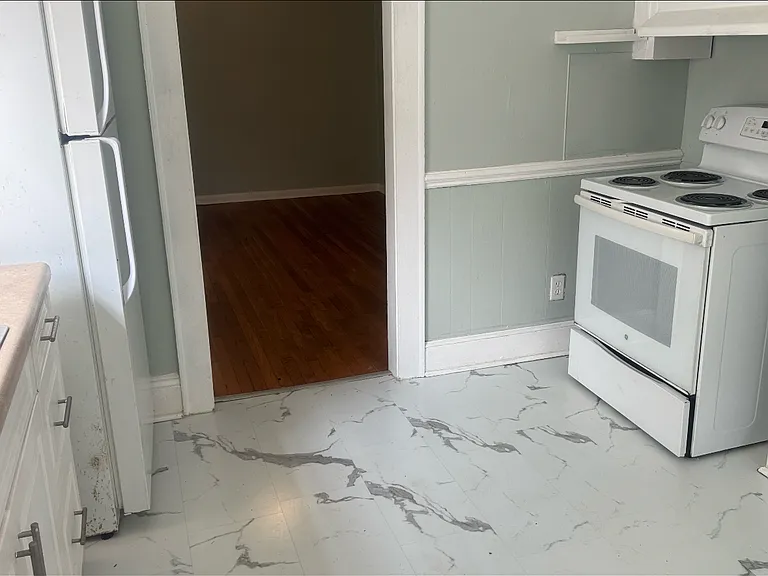 226 W Pine St — Photo 6