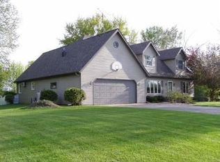 7788 Maple Ln, Fremont, WI 54940