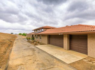 3015 Rainbow Glen Rd, Fallbrook, CA 92028