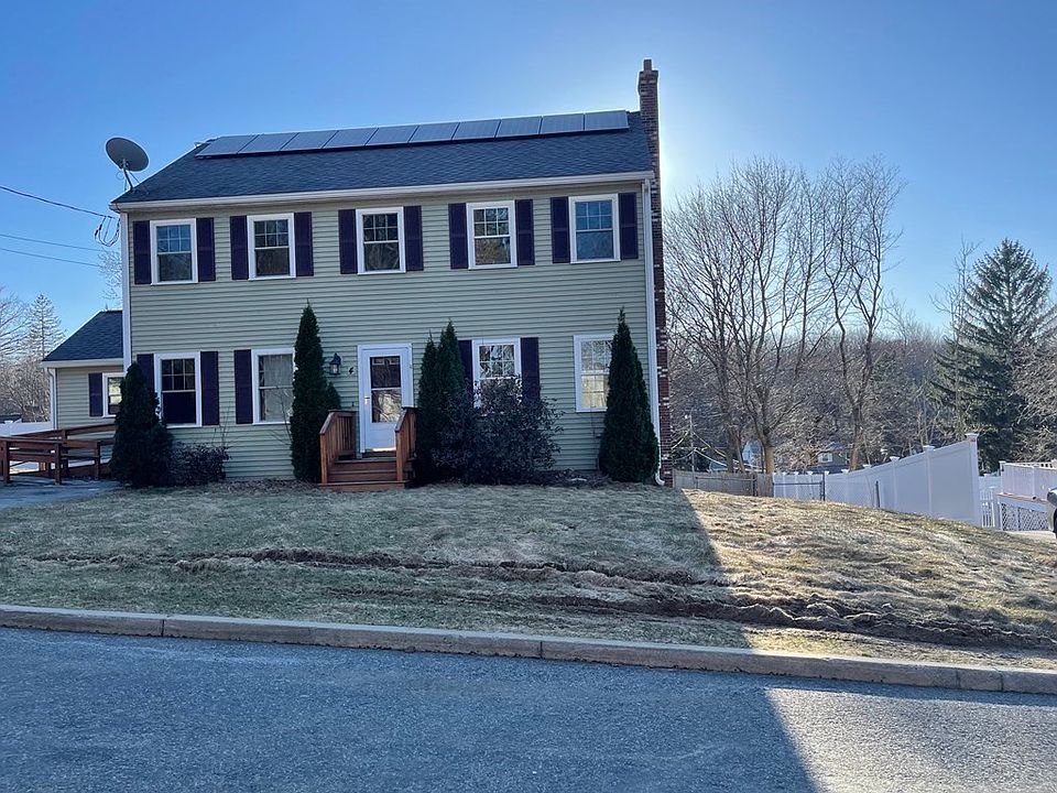 1st image of 4 Falmouth Dr