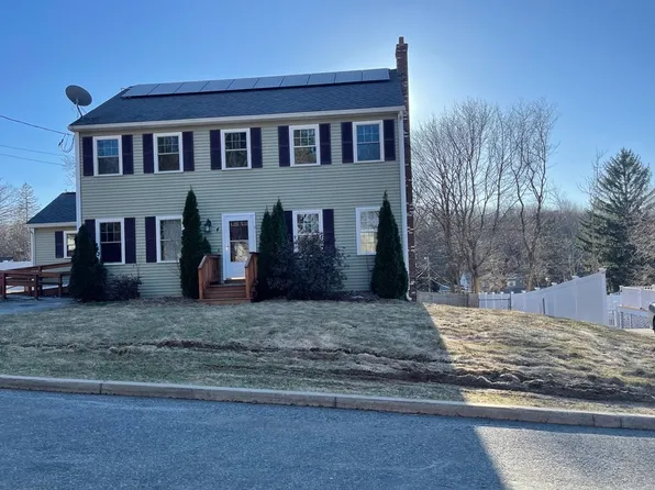 4 Falmouth Dr, North Grafton, MA 01536
