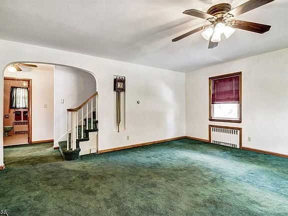 4th image of 84 Telford St