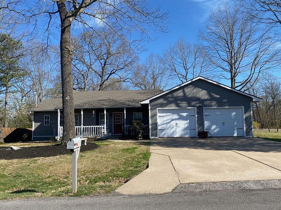 1st image of 2 Dunbarton Ln