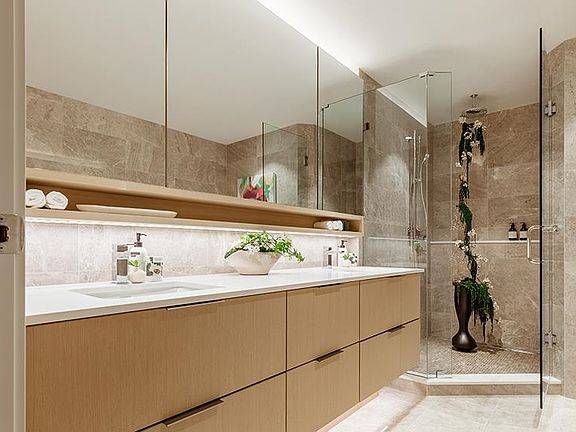 5th image of 485 W 42nd Ave #1402