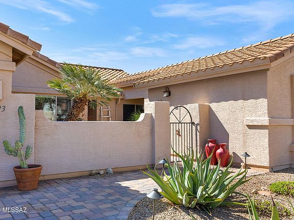 3rd image of 61793 E Border Rock Rd