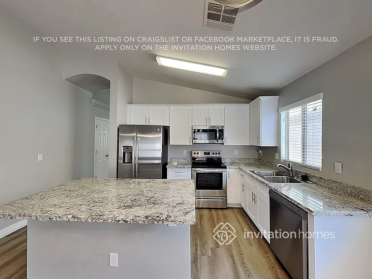 1834 S 106th Ave — Photo 8