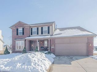 9664 Landsdowne Ln, Ypsilanti, MI