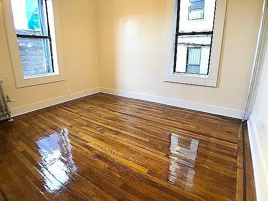 1st image of 424 New York Ave #7