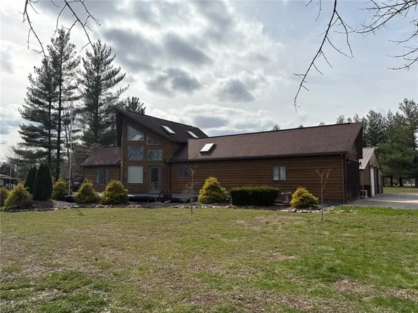 109 N Washington St, Sainte Marie, IL 62459