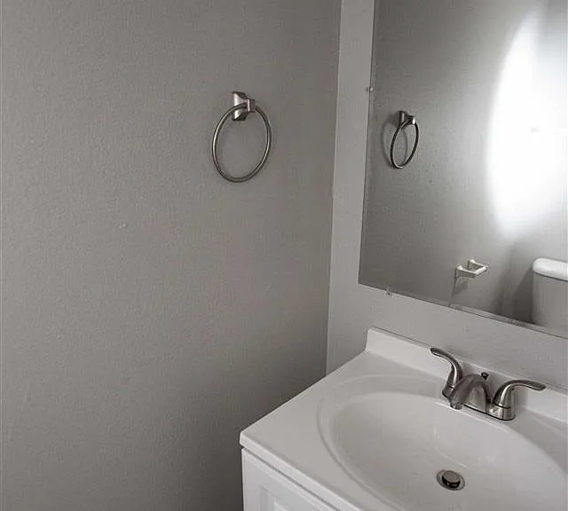 2112 Scotty Ct — Photo 10