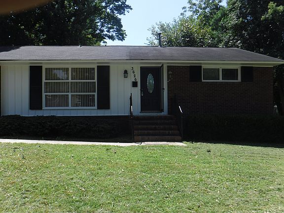 3rd image of 3626 Stonehaven Dr
