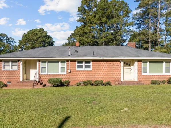 305 N 2nd Street, Macclesfield, NC 27852