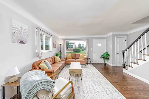 2099 E Maple Rd #11 Photo 1