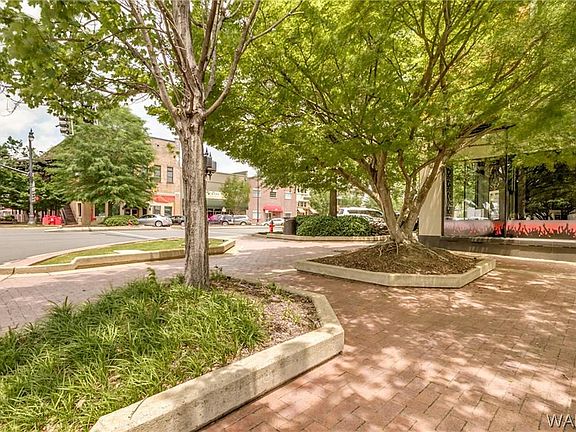 3rd image of 2223 University Blvd #5