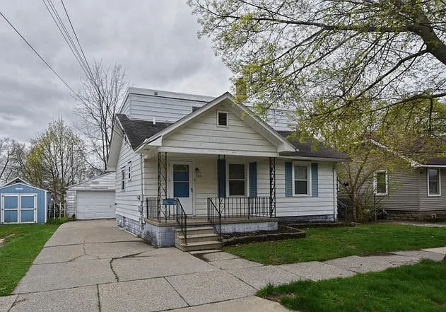 726 Vance St photo 1