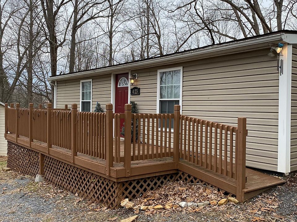 1st image of 4123 Woodland Dr