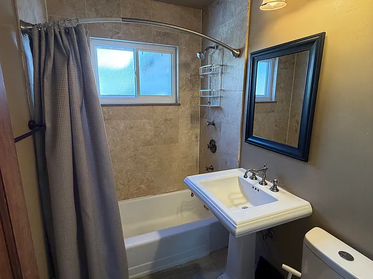 2454 Cranford Rd — Photo 6