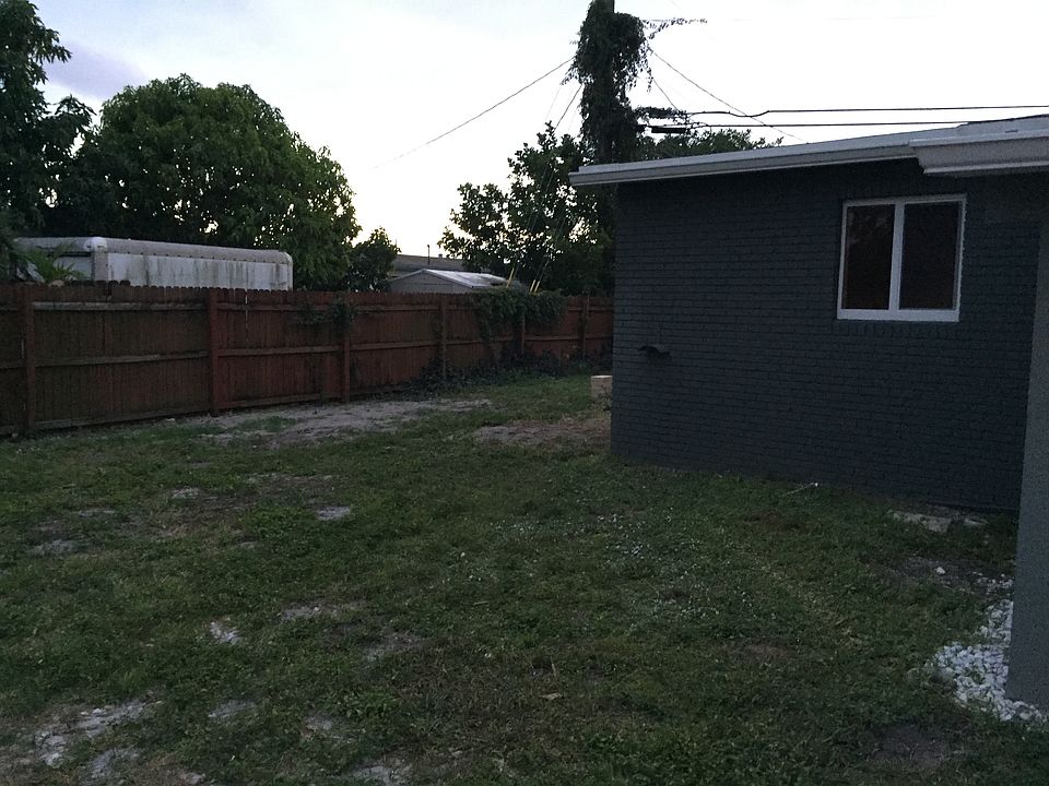 1st image of 850 NE 60th St
