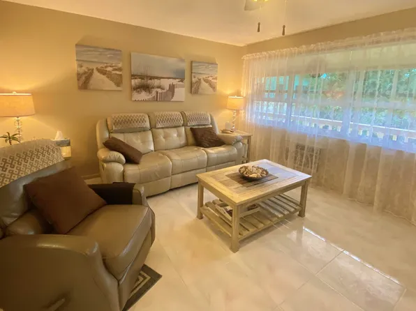 369 Windsor P, West Palm Beach, FL 33417