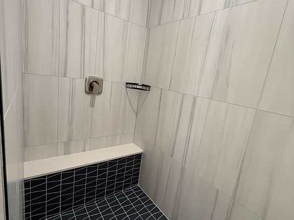 4th image of 2289 S Lake St #4