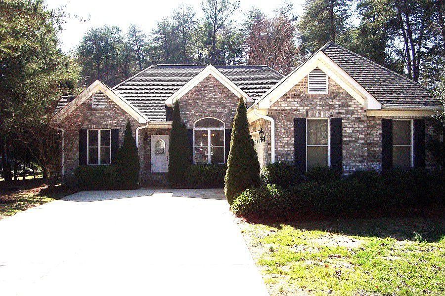 1st image of 133 Fairway Dr