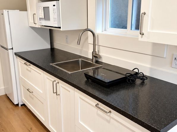 5 bedroom rental in Vancouver — photo 5