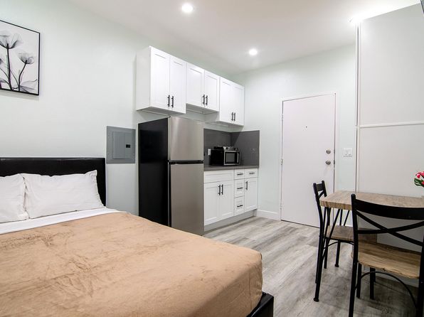 2221 Michigan Ave #12