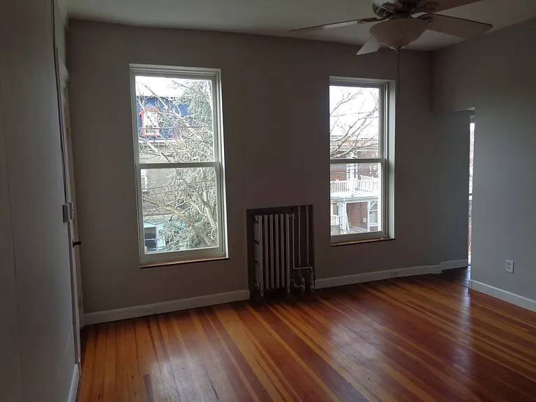 713 W. 33rd St. — Photo 6