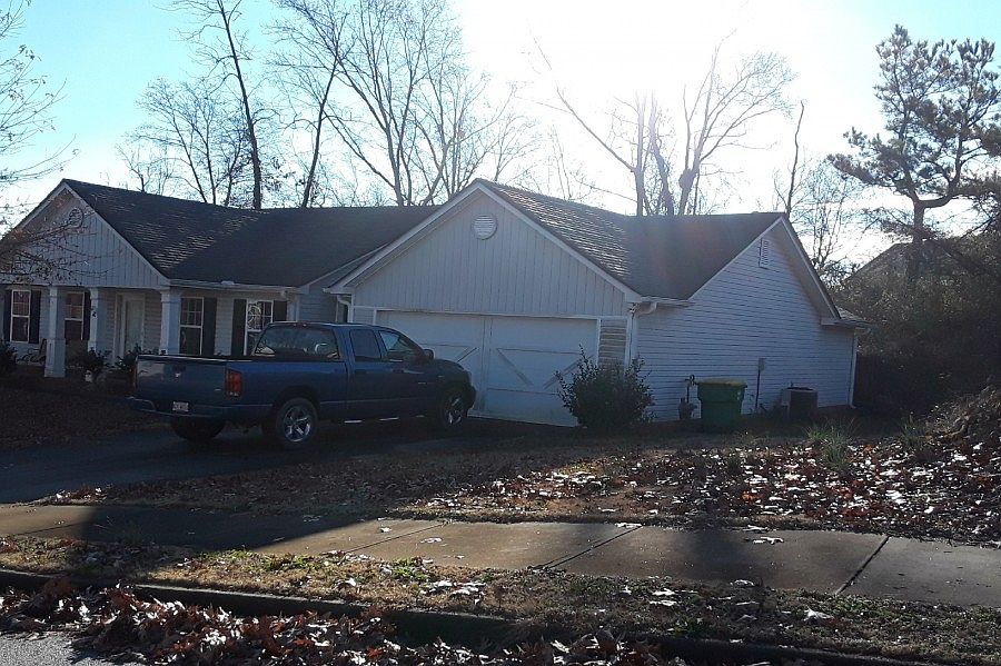 2nd image of 1306 Dianne Way