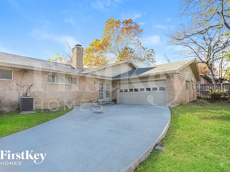 417 Lakeside Dr — Photo 15