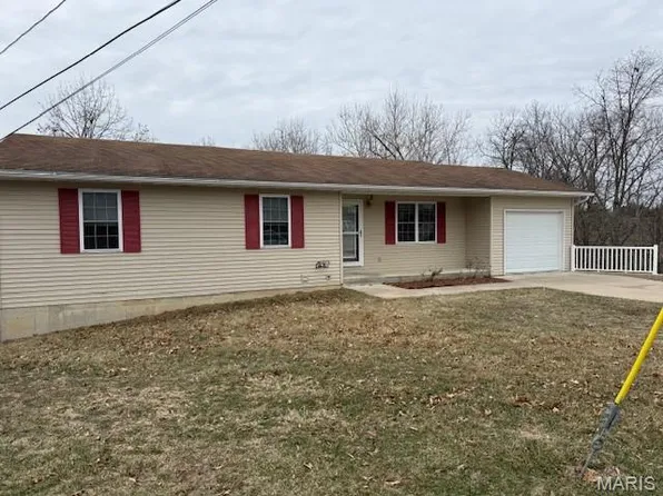 123 Paulina Dr, Hannibal, MO 63401