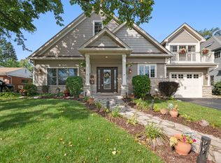 429 E Huntington Ln, Elmhurst, IL 60126