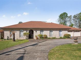 1328 Transcontinental Dr, Metairie, LA 70001