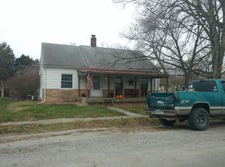 403 N Kentucky St, Greenup, IL 62428