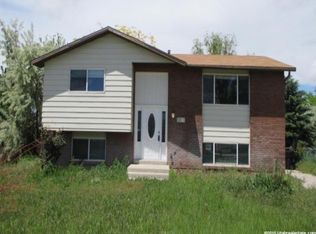 1223 N 600 W, Clinton, UT 84015