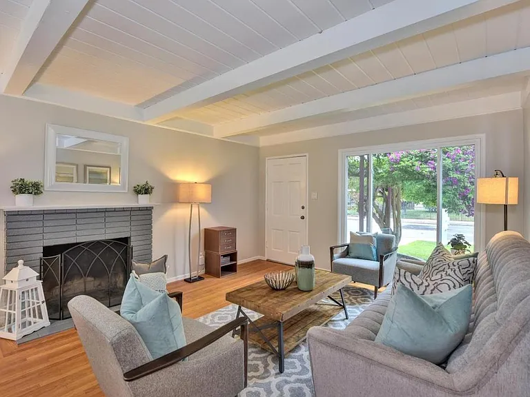 565 Manzanita Ave — Photo 4