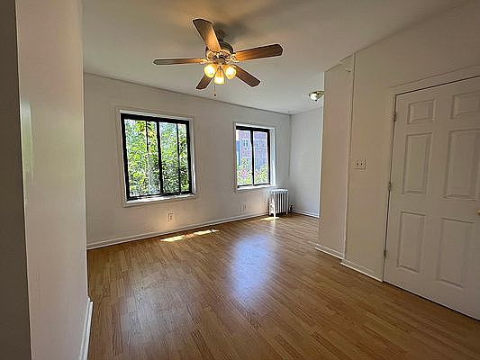 1st image of 321 21st St #2