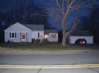 32 Haddam Neck Rd, East Hampton, CT 06424