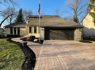 1108 Forest Glen Rd, Westerville, OH 43081