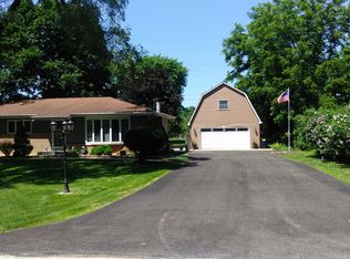 4N070 Edwards Dr, Addison, IL 60101